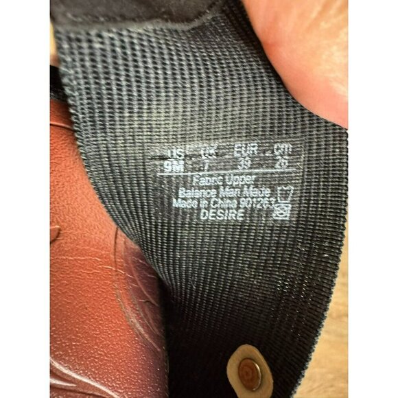 Bzees Desire Sandals Women's Sz 9 Black Comfort Elastic Cross Strap Wedge Slide - Picture 8 of 9